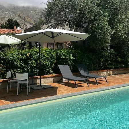 Villa Costanza *