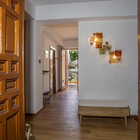 Costanza * מונדלו