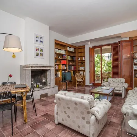 Villa Costanza *