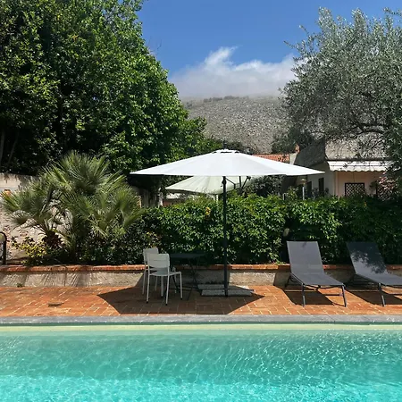 Costanza * מונדלו